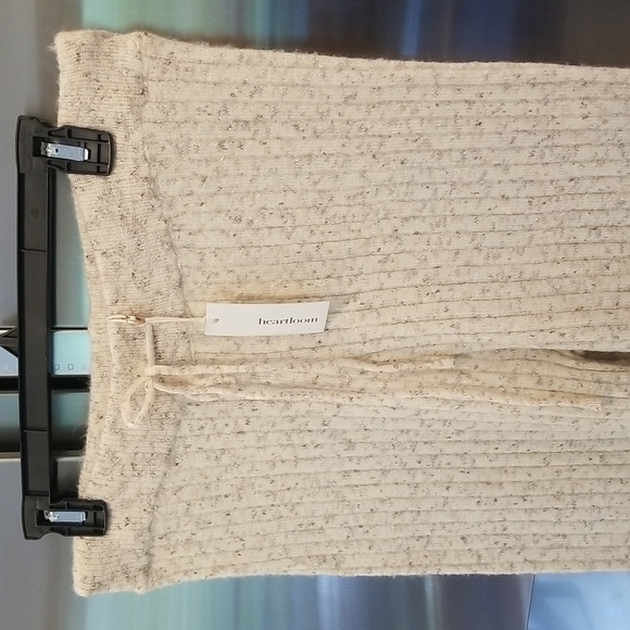 💕HEARTLOOM💕 Nikita Pant Oat Ribbed Soft & Cozy Wide Leg Sweatpants M NWT - Picture 10 of 14